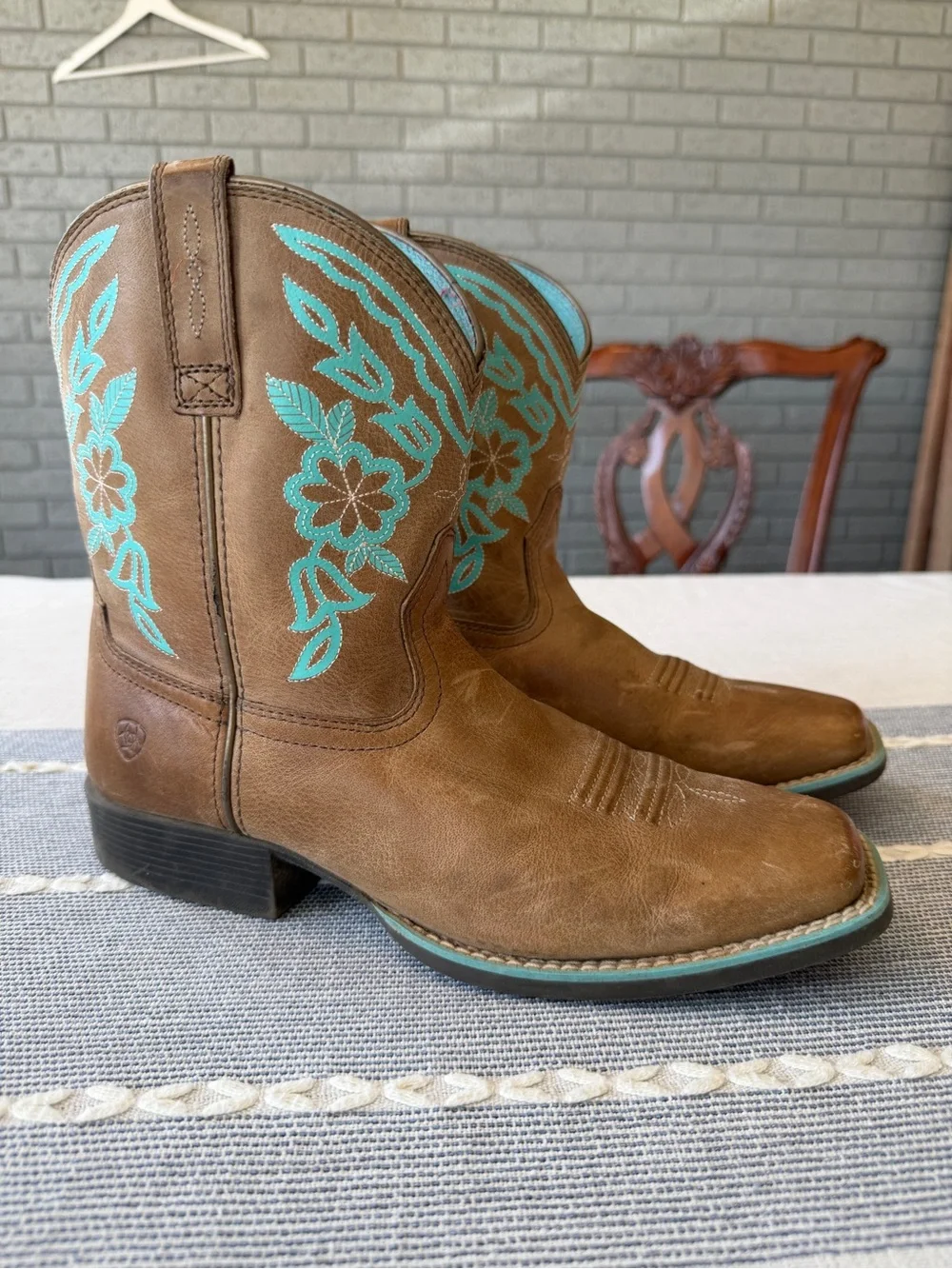 Ariat Western Boots with Turquoise Floral Embroidery Square Toe Girls Size 6
